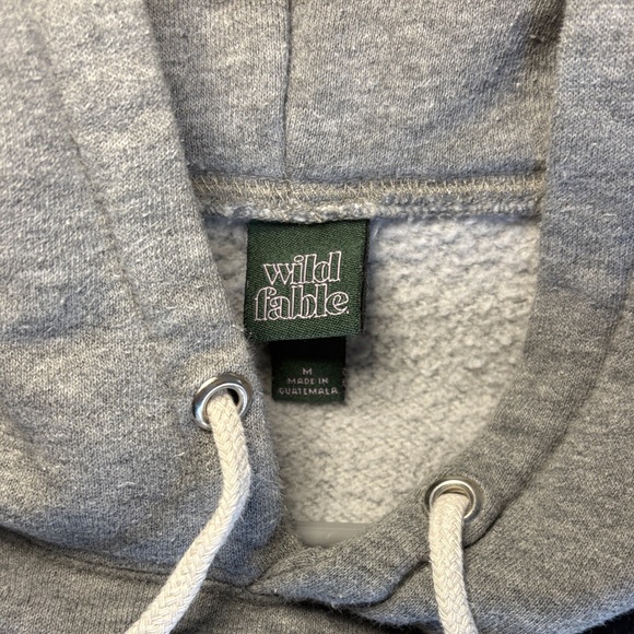 Wild Fable raw hem Heather Gray Cropped Hoodie size medium - Picture 2 of 3